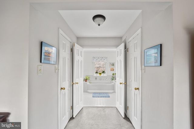 140 FILLY DR, North Wales, PA 19454