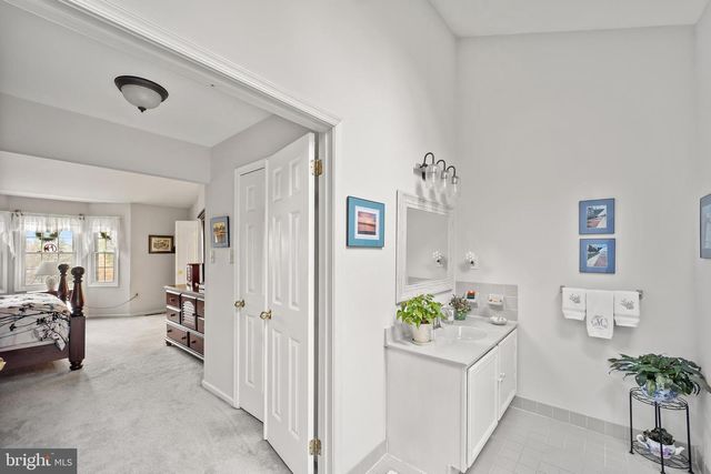 140 FILLY DR, North Wales, PA 19454