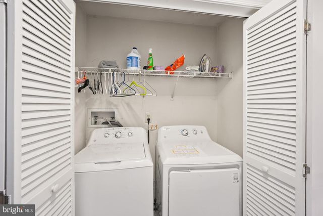 140 FILLY DR, North Wales, PA 19454