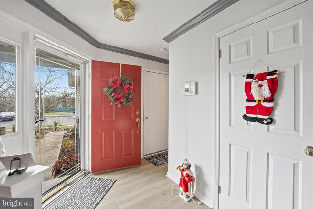 140 FILLY DR, North Wales, PA 19454