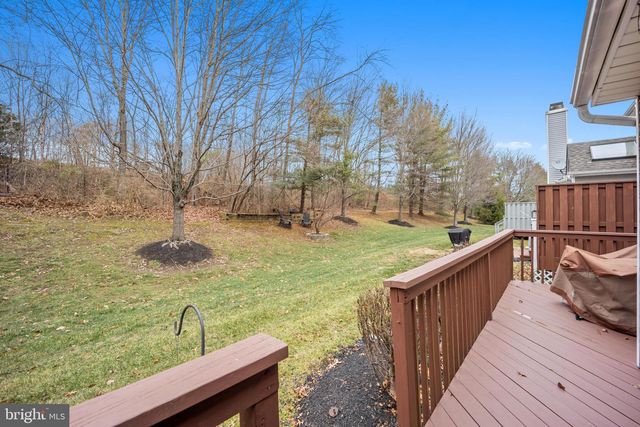 140 FILLY DR, North Wales, PA 19454