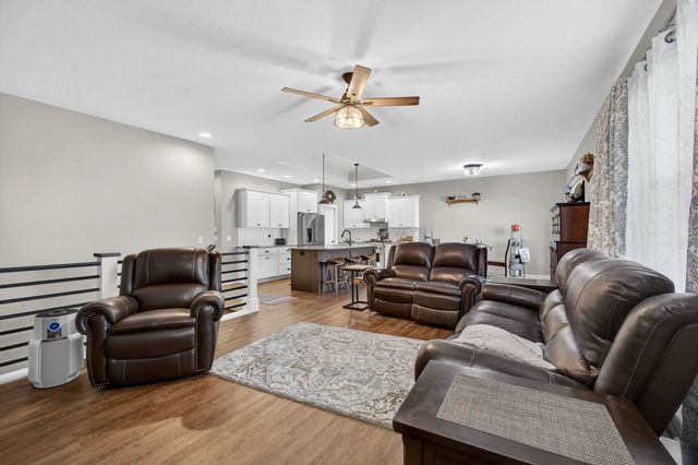 4620 W 11th Street, Davenport, IA 52804