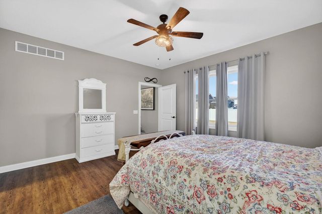 4620 W 11th Street, Davenport, IA 52804