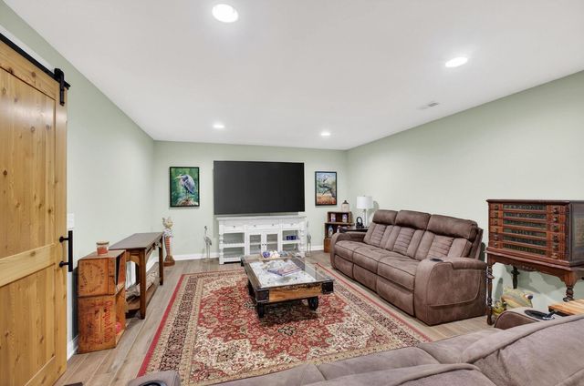 4620 W 11th Street, Davenport, IA 52804