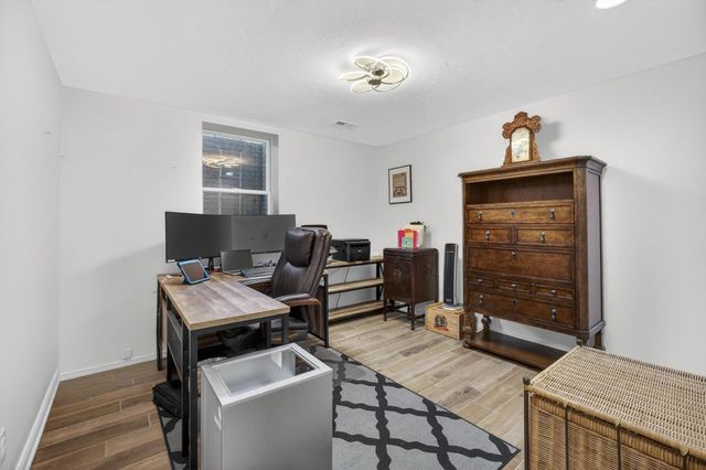 4620 W 11th Street, Davenport, IA 52804