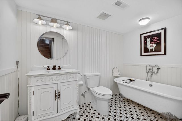 4620 W 11th Street, Davenport, IA 52804