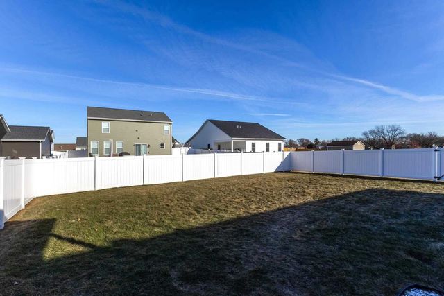 4620 W 11th Street, Davenport, IA 52804