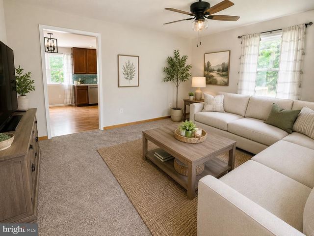 6235 SCOTTSVILLE RD, Jeffersonton, VA 22724