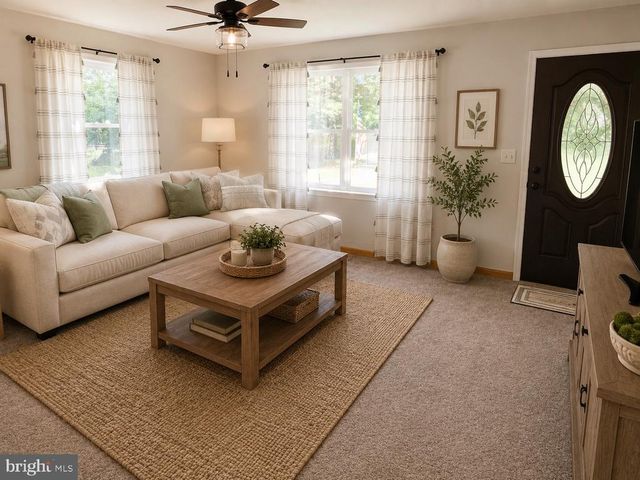 6235 SCOTTSVILLE RD, Jeffersonton, VA 22724