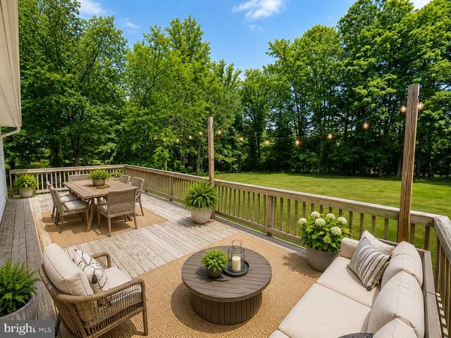 6235 SCOTTSVILLE RD, Jeffersonton, VA 22724