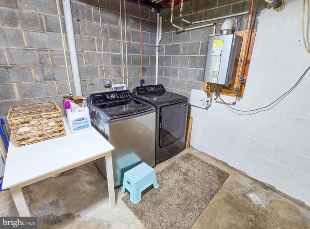 6235 SCOTTSVILLE RD, Jeffersonton, VA 22724