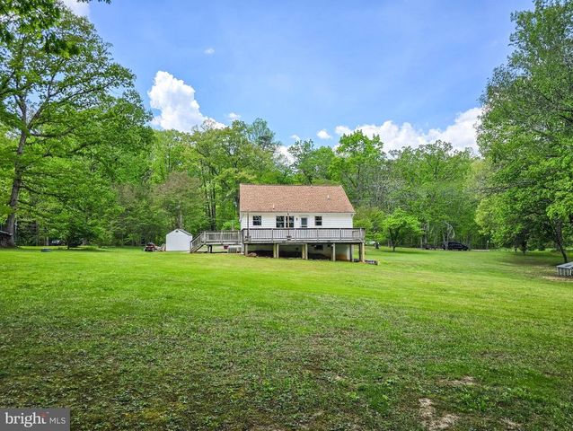 6235 SCOTTSVILLE RD, Jeffersonton, VA 22724