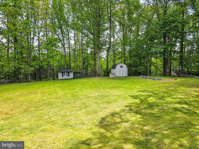 6235 SCOTTSVILLE RD, Jeffersonton, VA 22724