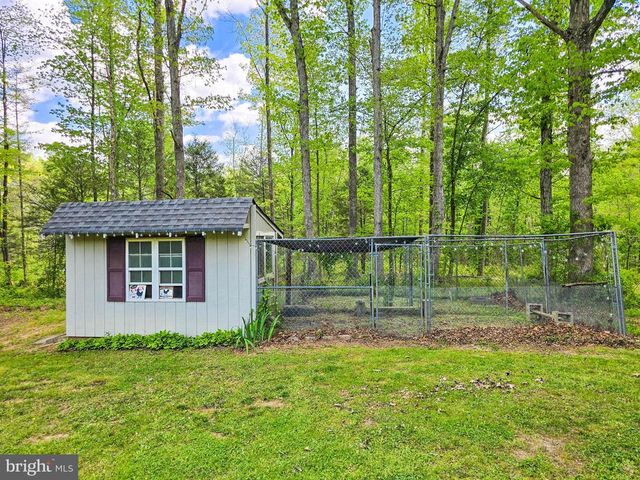 6235 SCOTTSVILLE RD, Jeffersonton, VA 22724