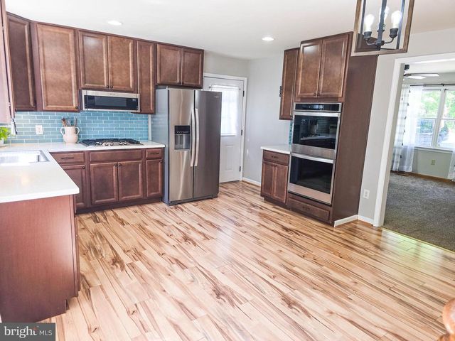 6235 SCOTTSVILLE RD, Jeffersonton, VA 22724
