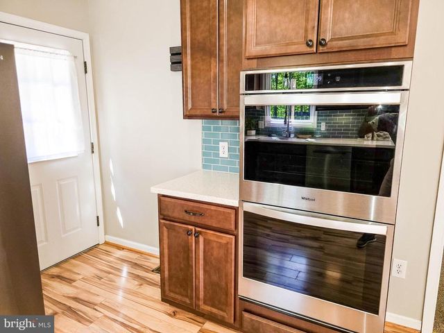 6235 SCOTTSVILLE RD, Jeffersonton, VA 22724