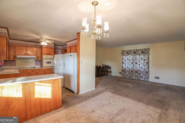 100 Pine Lane Drive, Milledgeville, GA 31061