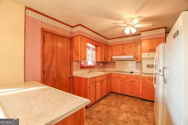 100 Pine Lane Drive, Milledgeville, GA 31061