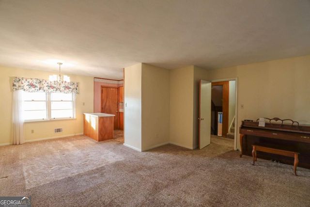 100 Pine Lane Drive, Milledgeville, GA 31061