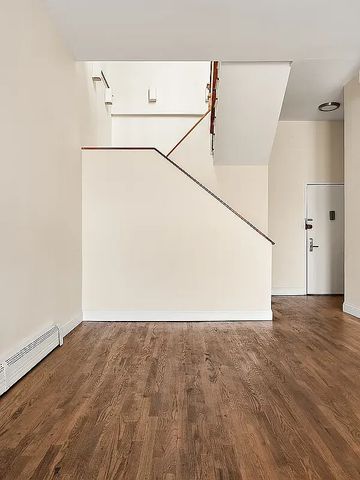 264 WATER Street PH7A, New York City, NY 10038