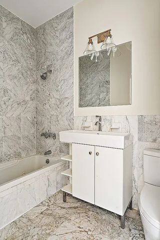 264 WATER Street PH7A, New York City, NY 10038
