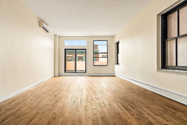 264 WATER Street PH7A, New York City, NY 10038