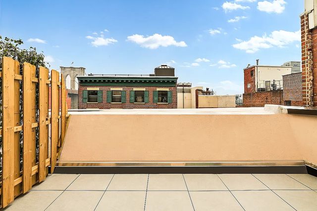 264 WATER Street PH7A, New York City, NY 10038