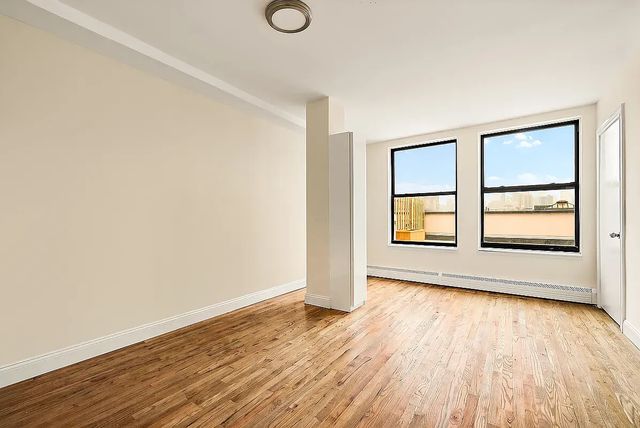 264 WATER Street PH7A, New York City, NY 10038