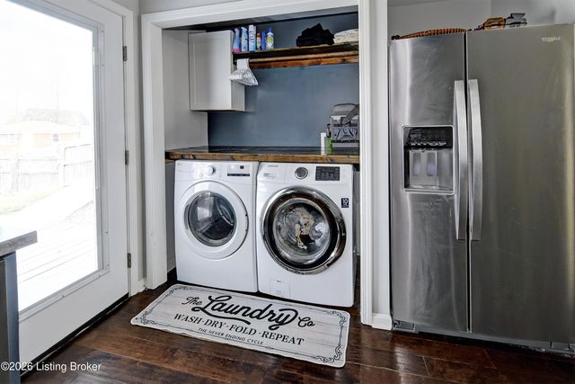 7920 Grandmeadow Ln, Louisville, KY 40258