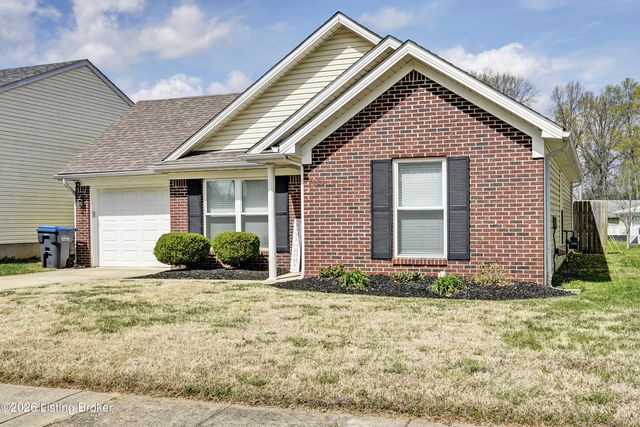 7920 Grandmeadow Ln, Louisville, KY 40258