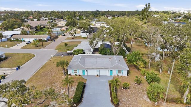 2227 MONTCLAIR DRIVE 1, Sarasota, FL 34231