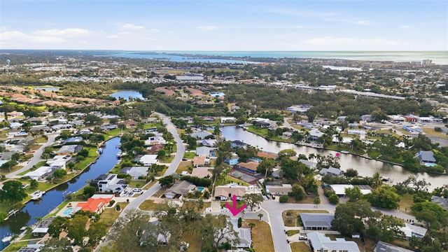 2227 MONTCLAIR DRIVE 1, Sarasota, FL 34231