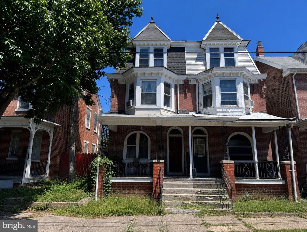 15 E 2ND ST #, POTTSTOWN, PA 19464 — exterior