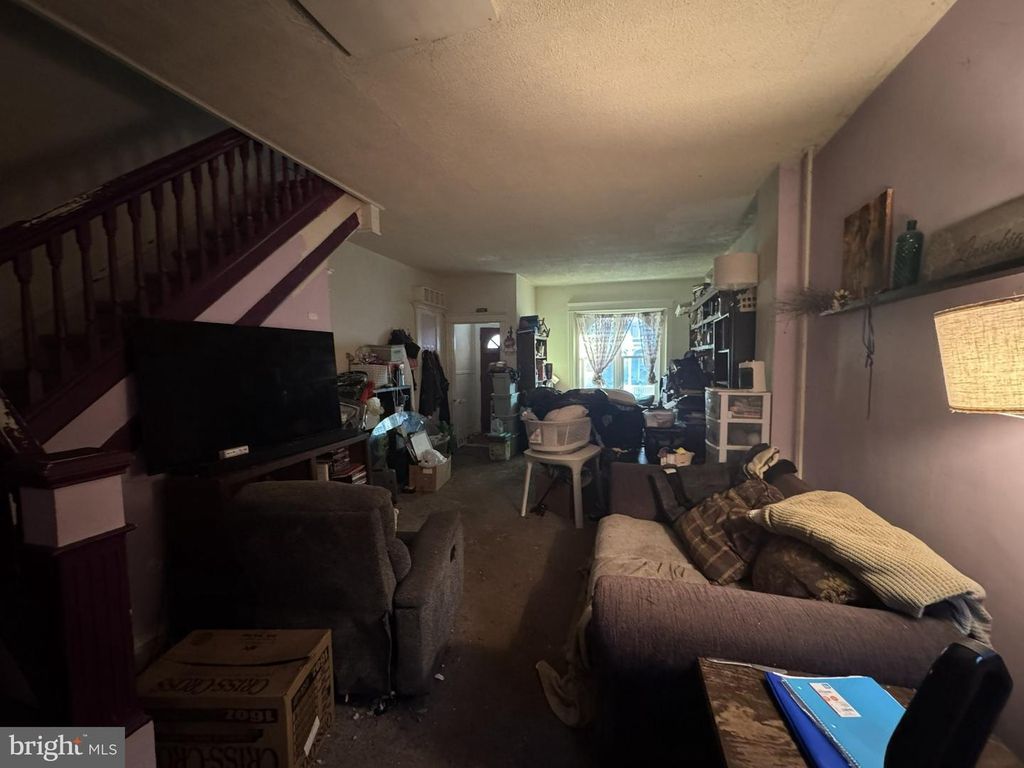 15 E 2ND ST #, POTTSTOWN, PA 19464 — photo 3