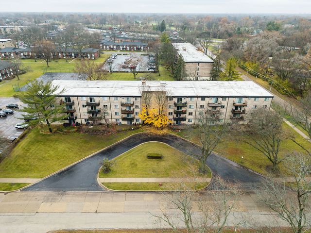 2315 E Olive Street 2B, Arlington Heights, IL 60004