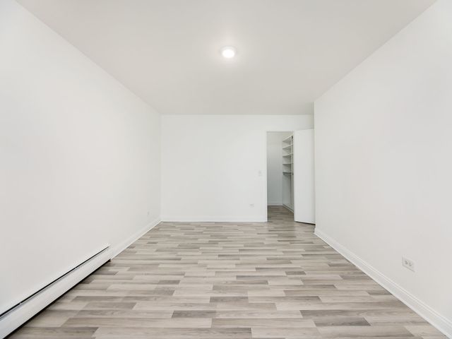 2315 E Olive Street 2B, Arlington Heights, IL 60004