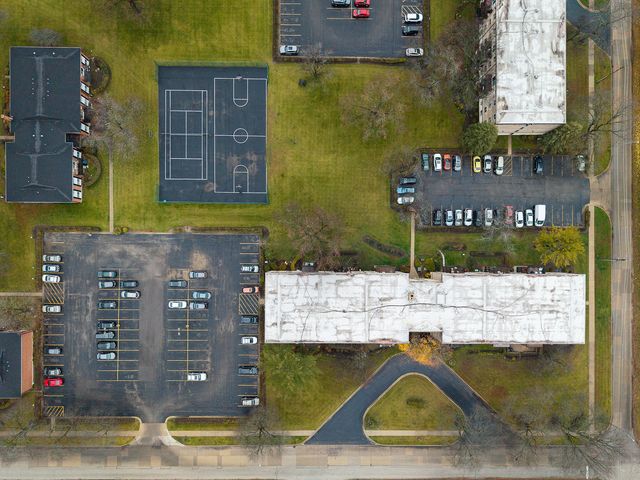 2315 E Olive Street 2B, Arlington Heights, IL 60004