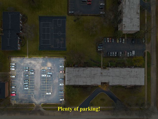 2315 E Olive Street 2B, Arlington Heights, IL 60004