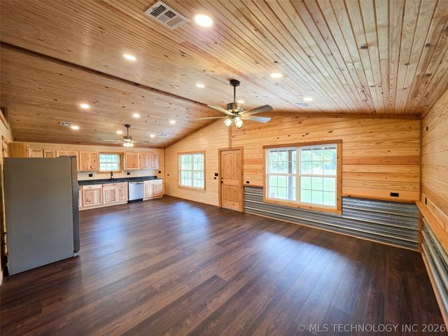12990 W Killabrew Road, Hulbert, OK 74441