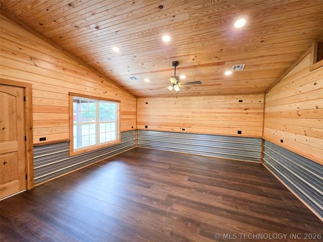 12990 W Killabrew Road, Hulbert, OK 74441