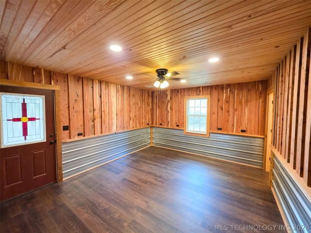 12990 W Killabrew Road, Hulbert, OK 74441