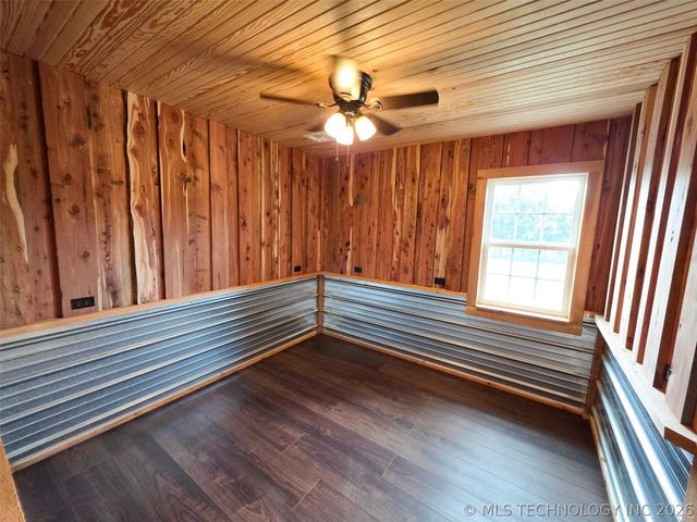 12990 W Killabrew Road, Hulbert, OK 74441
