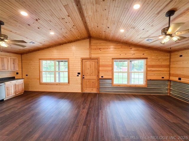 12990 W Killabrew Road, Hulbert, OK 74441