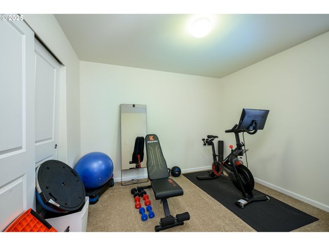 2103 Nw WOODLAND Dr, Mc Minnville, OR 97128