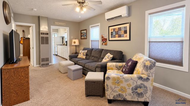713 FAIRVIEW, Rapid City, SD 57701