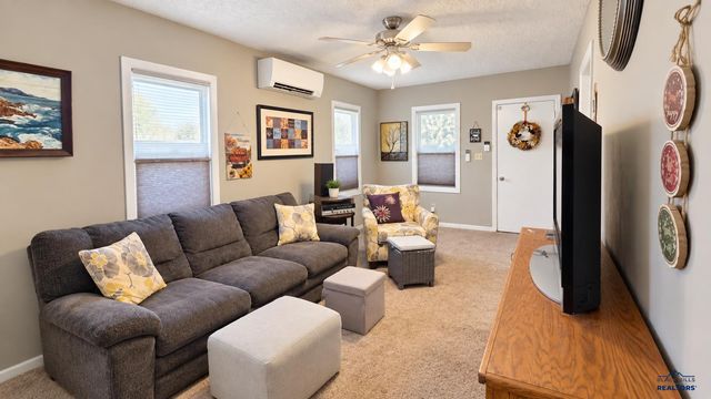 713 FAIRVIEW, Rapid City, SD 57701