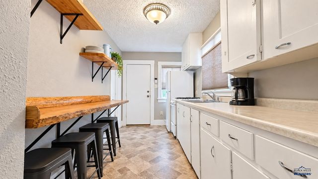 713 FAIRVIEW, Rapid City, SD 57701