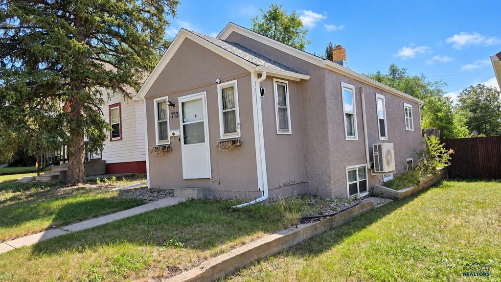 713 FAIRVIEW, Rapid City, SD 57701