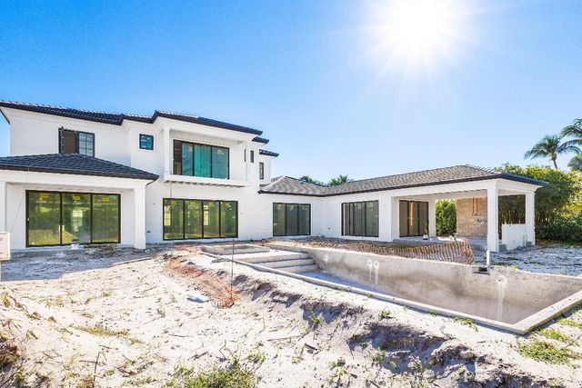 2012 NW 2nd Avenue, Delray Beach, FL 33444