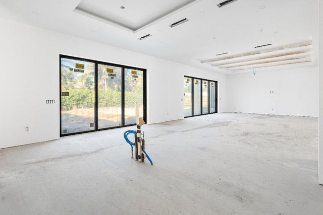 2012 NW 2nd Avenue, Delray Beach, FL 33444